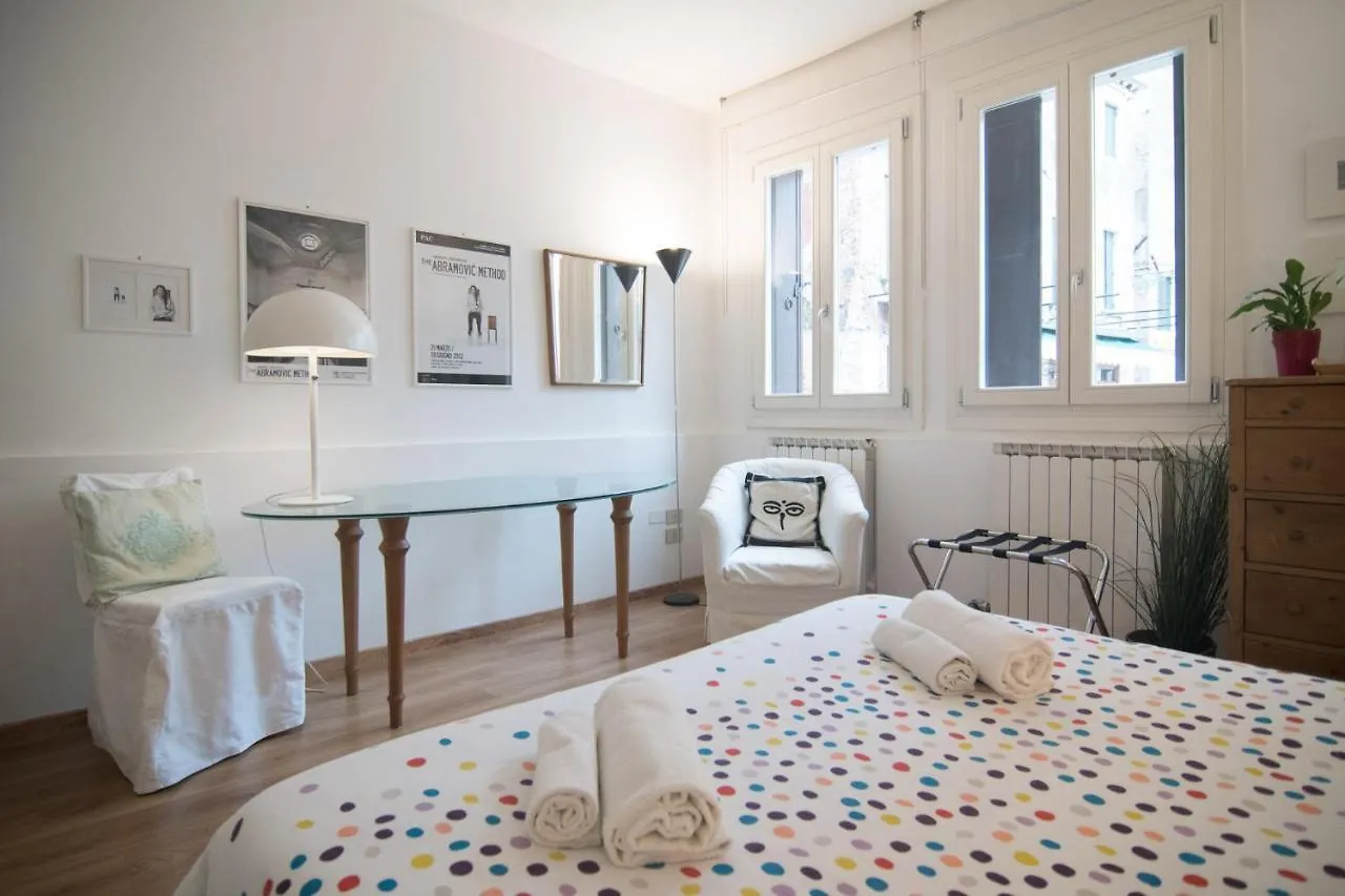 True Venedik Villa